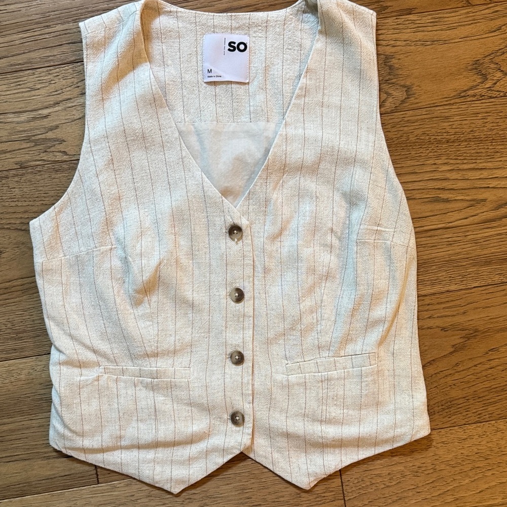 😊SO Ivory Pinstripe Button Vest